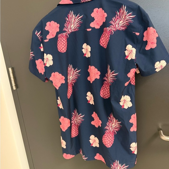 Sunset X Vine S Men's EUC/MINT condition Navy Shirt with Pink Pineapple Print - Picture 8 of 13